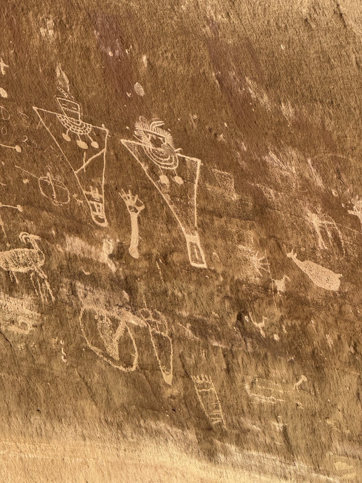 Detailed petroglyph figures at Sego Canyon